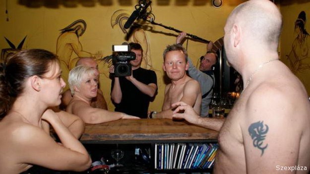 Swinger vagy nem swinger klub?