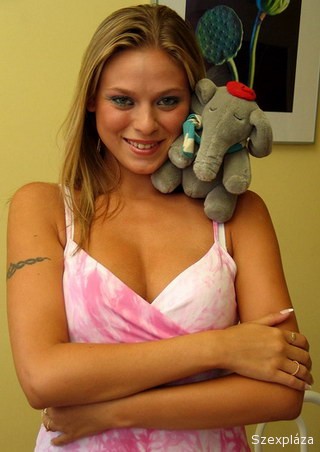 Victoria Swinger magyar pornósztár
