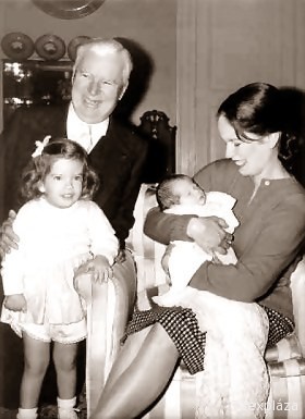 17 éves lányt vett el az 54 éves Charlie Chaplin