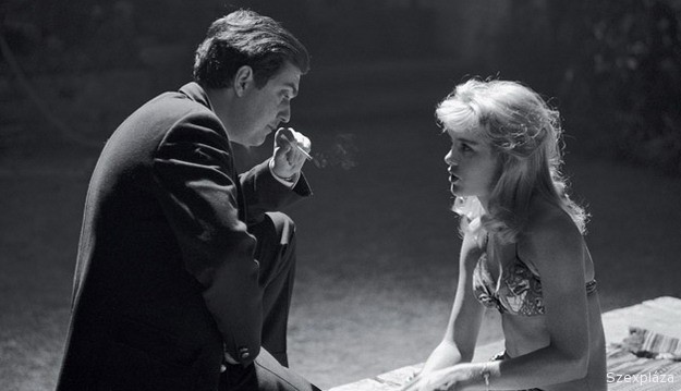 Sue Lyon 12 évesen Lolita szerepben csábító nimfa