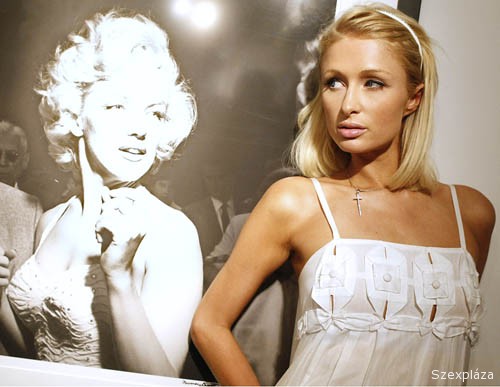 Paris Hilton mint Marilyn Monroe