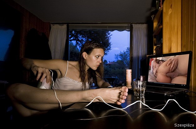 Több pornóoldal megfigyelte a látogatók szokásait