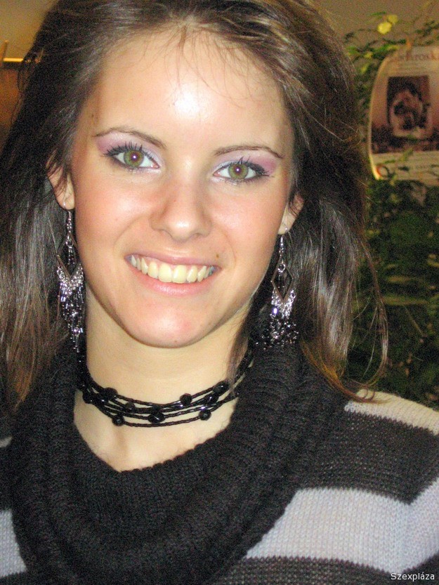 halmai-dora-ex-gida Halmai Dóra ex R-Go gida faszban lovagolt pornóban