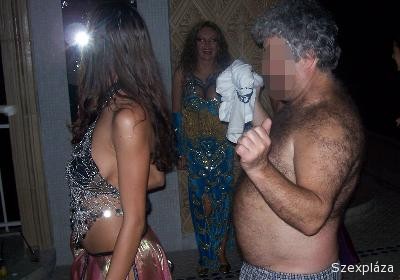 Szexorgia a Gellértben - fotó