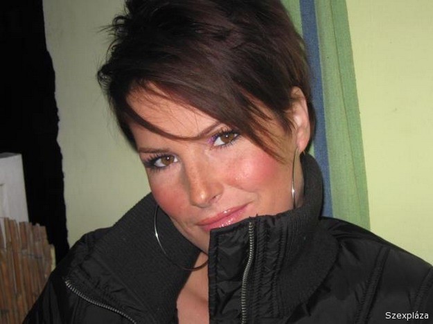 VV pornós Vera közöttünk van, legyőzte VV Attila - pornóvideó