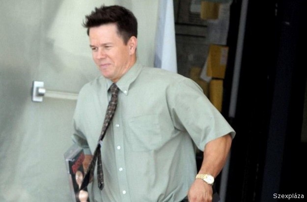 Mark Wahlberg szexshopban vásárolt