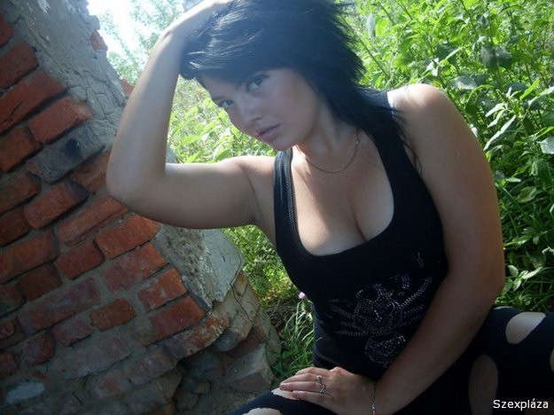 Barkaszi Dóra