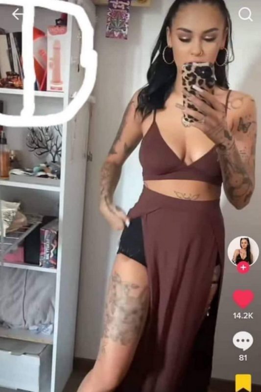 Laskai Lili, vagyis Lil G vibrátorral a háttérben posztolt videót
