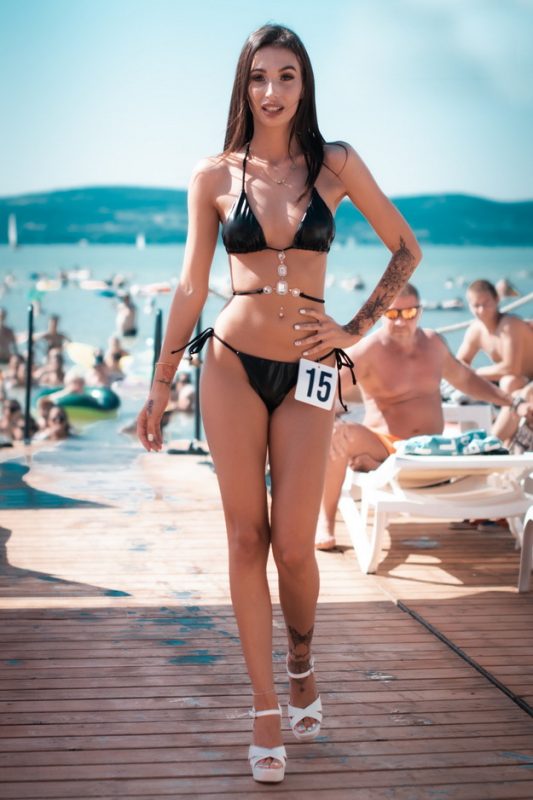 Miss Olympians Beach lányok